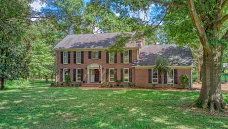 6 Greenbriar Cove Jackson, TN 38305