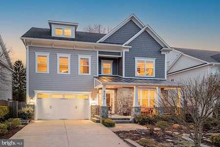 4104 Warner St Kensington, MD 20895