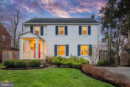 4 Granville Dr E Silver Spring, MD 20901