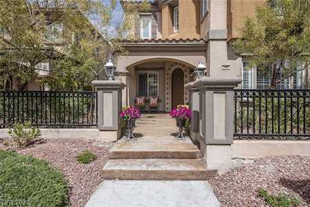 2426 Granada Bluff Ct Las Vegas, NV 89135
