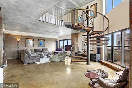 110 NE 1st Avenue NE #F1704 Minneapolis, MN 55413