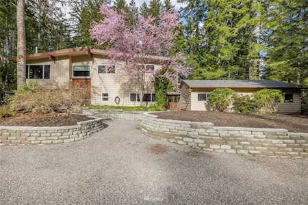 3724 Redwing Trl NW Bremerton, WA 98312