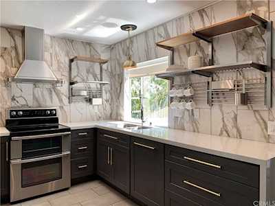 18 Corniche Dr #H Dana Point, CA 92629