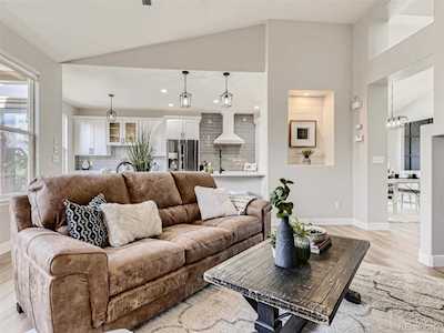 1053 Snow Lily Ct Castle Pines, CO 80108