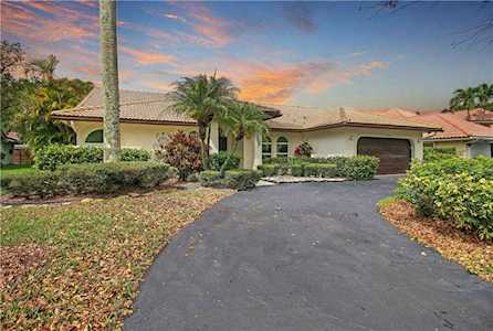 10043 NW 53rd Court Coral Springs, FL 33076