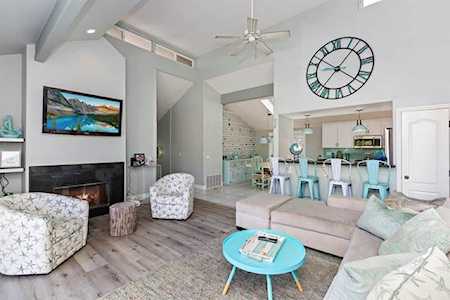 1748 Kennington Rd Encinitas, CA 92024
