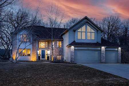 17638 Kettering Trail Lakeville, MN 55044