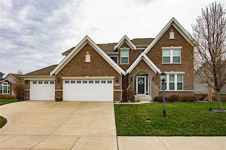 17170 Hearthfield Way Noblesville, IN 46062