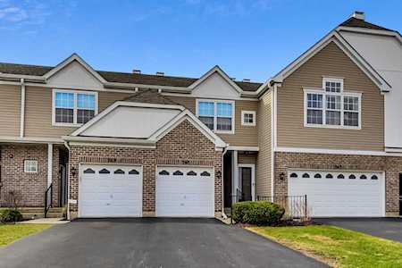 365 Arboretum Dr Lombard, IL 60148