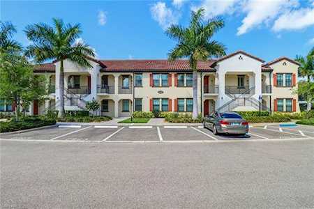 15130 Palmer Lake Cir #204 Naples, FL 34109