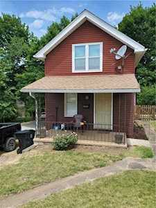 2898 Maple St Bethel Park, PA 15102