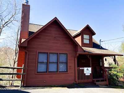 308 Elk Cove Way Gatlinburg, TN 37738