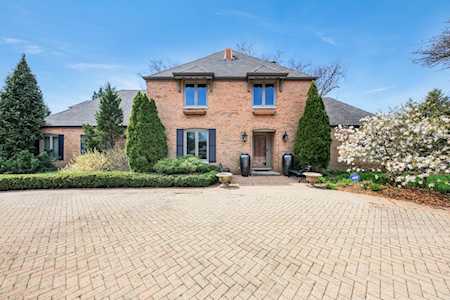12 Wyndham Ct Oak Brook, IL 60523