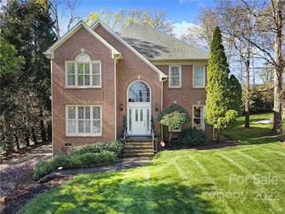 8026 Greencastle Dr Charlotte, NC 28210
