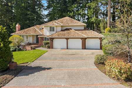 15216 NE 144th Place Woodinville, WA 98072