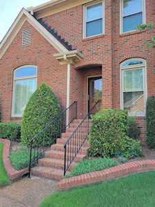 1889 E Pheasant Acres Ln Cordova, TN 38016