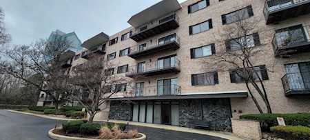 1S150 Spring Rd #5C Oakbrook Terrace, IL 60181
