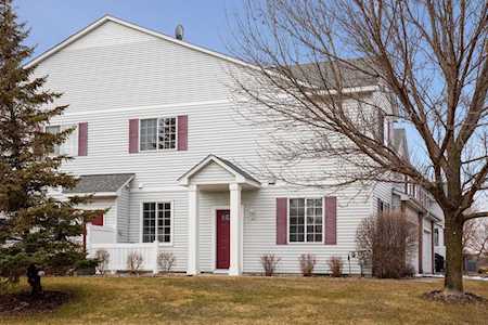 9621 Queensland Lane N Maple Grove, MN 55311