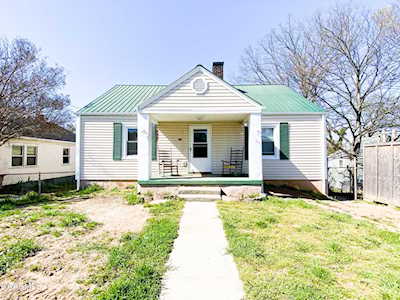 2419 Mccroskey Avenue Knoxville, TN 37917