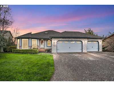 4147 NW Sierra Dr Camas, WA 98607