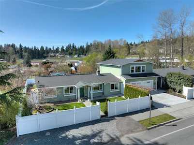 24204 Lockwood Rd Bothell, WA 98021