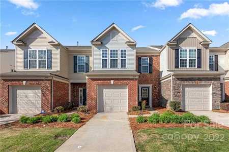 2426 Kensington Station Parkway Charlotte, NC 28210