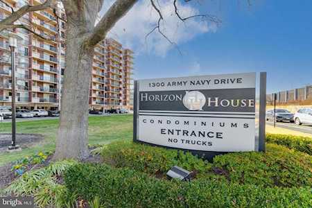 1300 Army Navy Dr #509 Arlington, VA 22202