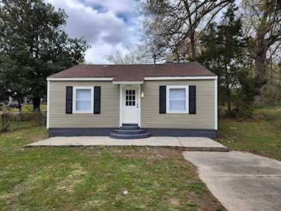 2683 Overton Crossing St Memphis, TN 38127