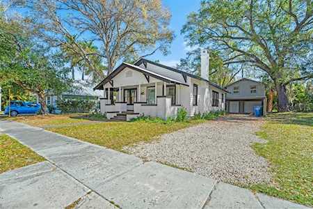 201 27th St W Bradenton, FL 34205