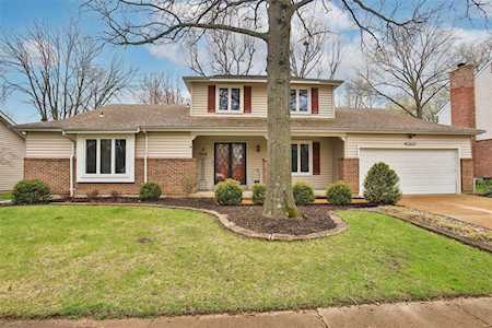 2047 Emerald Crest Ct Chesterfield, MO 63017