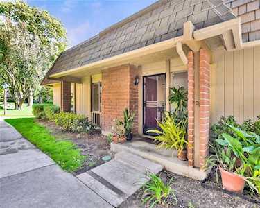 10387 Elk River Ct Fountain Valley, CA 92708
