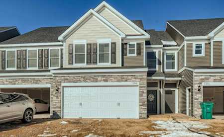5260 94th Lane N Brooklyn Park, MN 55443