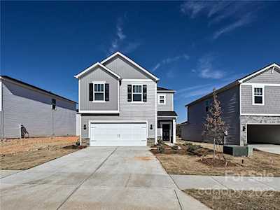2118 Morgan Hills Dr Albemarle, NC 28001