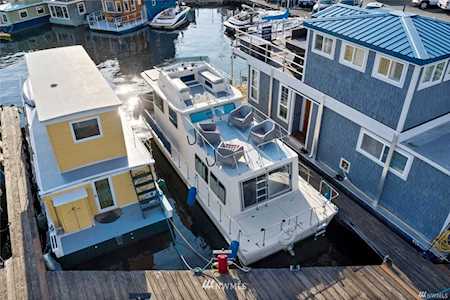 2401 N Northlake Way #E-4 Seattle, WA 98103