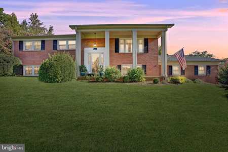 14 Country Club Dr SW Leesburg, VA 20175