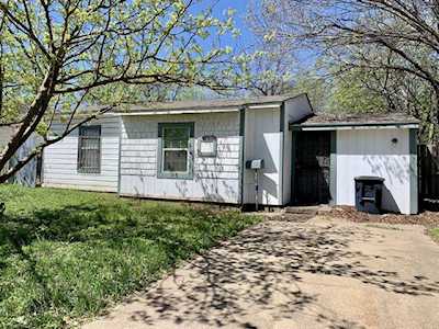 5004 McCart Avenue Fort Worth, TX 76115