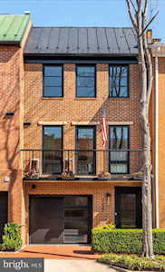 117 Quay St Alexandria, VA 22314