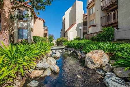 16551 Grunion Ln #303 Huntington Beach, CA 92649