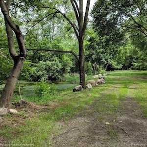 607 Fairbrook St Northville, MI 48167