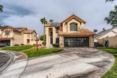 3300 Sturbridge Circle Las Vegas, NV 89129