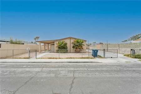 3505 Cactus Springs Dr Las Vegas, NV 89115