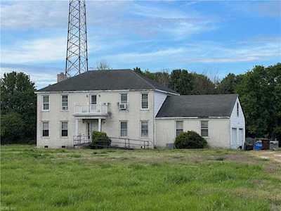 1702 Elbow Rd Chesapeake, VA 23320