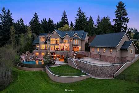 15629 NE 175th St Woodinville, WA 98072