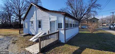 373 Bailey St Woodstown, NJ 08098