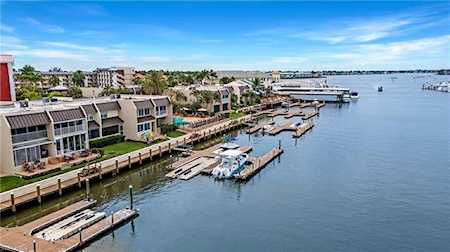 800 River Point Dr #319 Naples, FL 34102