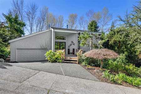 13215 SE 49th St Bellevue, WA 98006