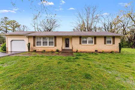 828 Meadow Lane Russellville, KY 42276