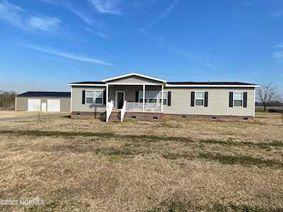 236 Nash Road Farmville, NC 27828