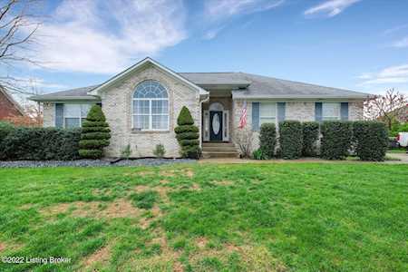 679 Autumn Glen Dr Mt Washington, KY 40047