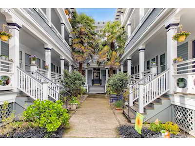 2127 NW Irving #204 Portland, OR 97210